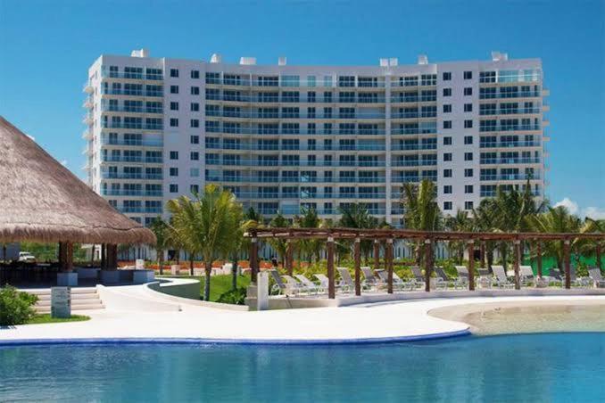 Hermoso Condo De 2 Habitaciones Frente Al Caribe Cancun Exterior photo